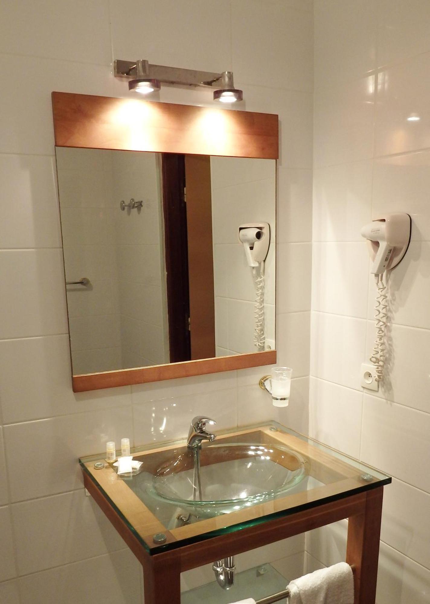 Central Hotel Καγιέν Εξωτερικό φωτογραφία