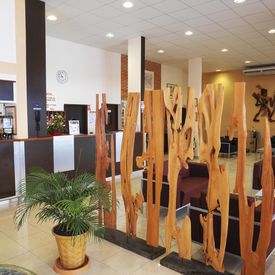 Central Hotel Καγιέν Εξωτερικό φωτογραφία